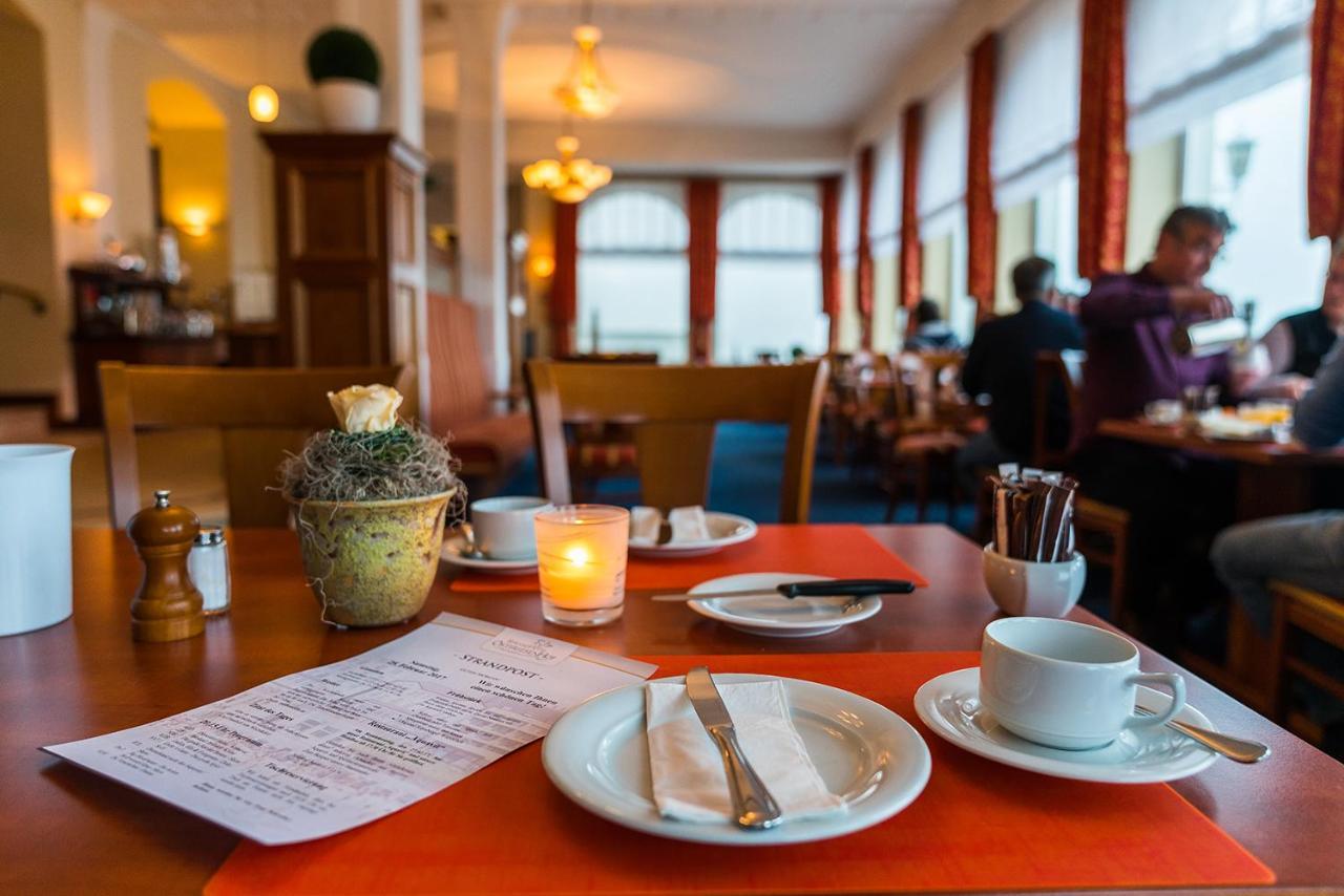 Strandhotel Ostfriesenhof Отель Боркум