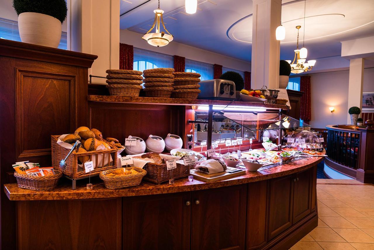 Strandhotel Ostfriesenhof Боркум