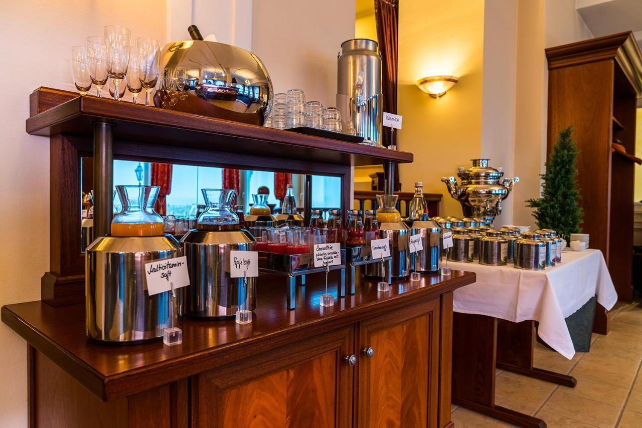 Strandhotel Ostfriesenhof Отель Боркум
