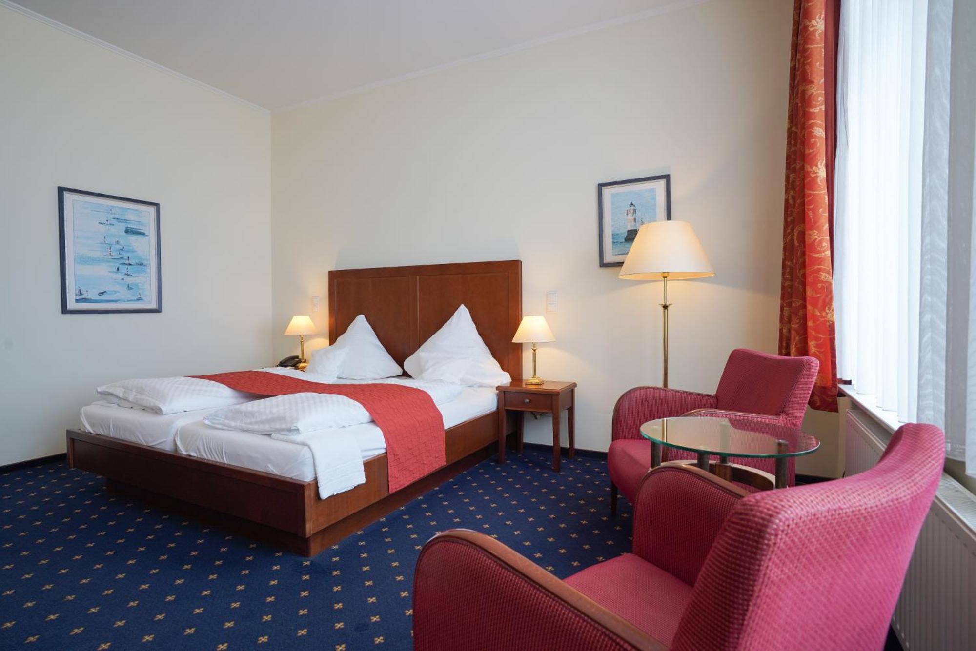 Отель Strandhotel Ostfriesenhof Боркум